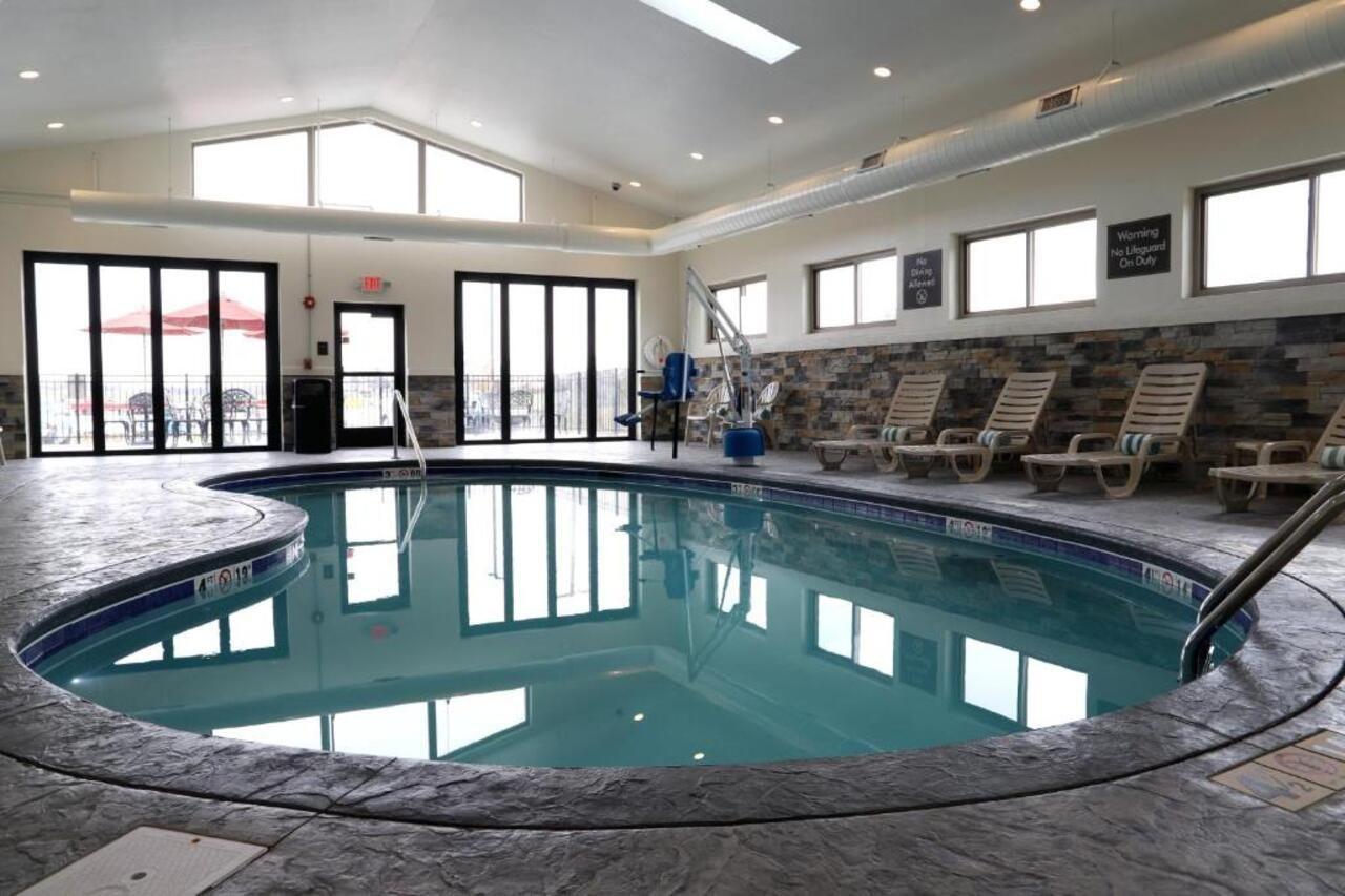 Sleep Inn & Suites Belmont - St. Clairsville Εξωτερικό φωτογραφία