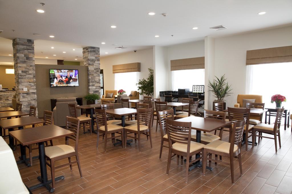 Sleep Inn & Suites Belmont - St. Clairsville Εξωτερικό φωτογραφία