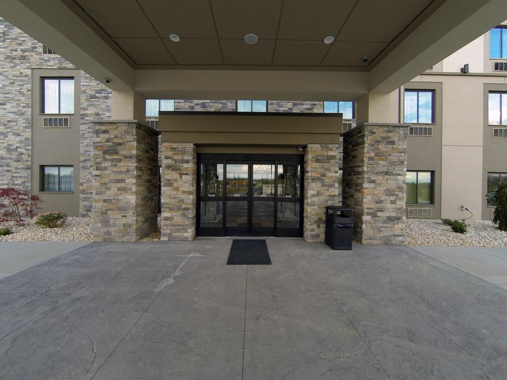 Sleep Inn & Suites Belmont - St. Clairsville Εξωτερικό φωτογραφία