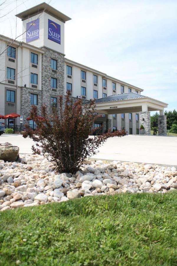 Sleep Inn & Suites Belmont - St. Clairsville Εξωτερικό φωτογραφία